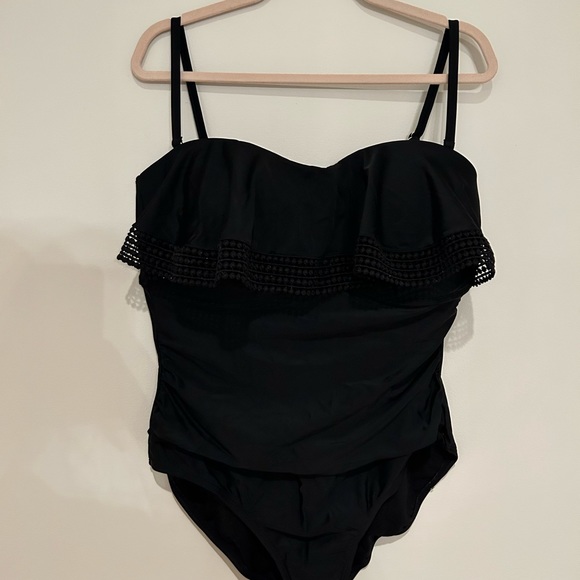 Kona Sol Black One-piece High Coverage Swimsuit - Picture 3 of 5
